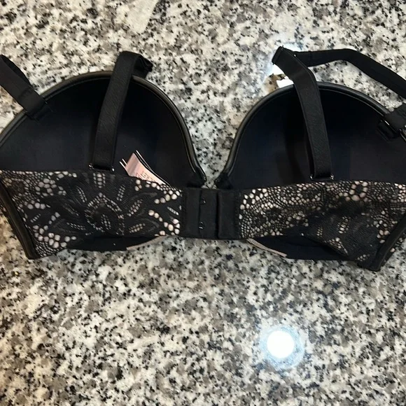 NWT Victoria’s Secret Very Sexy multiway, push-up, black lace bra - 32D - Picture 4 of 9
